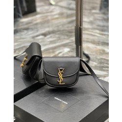 생로랑 카이아 미니 사첼백 623097 ZP