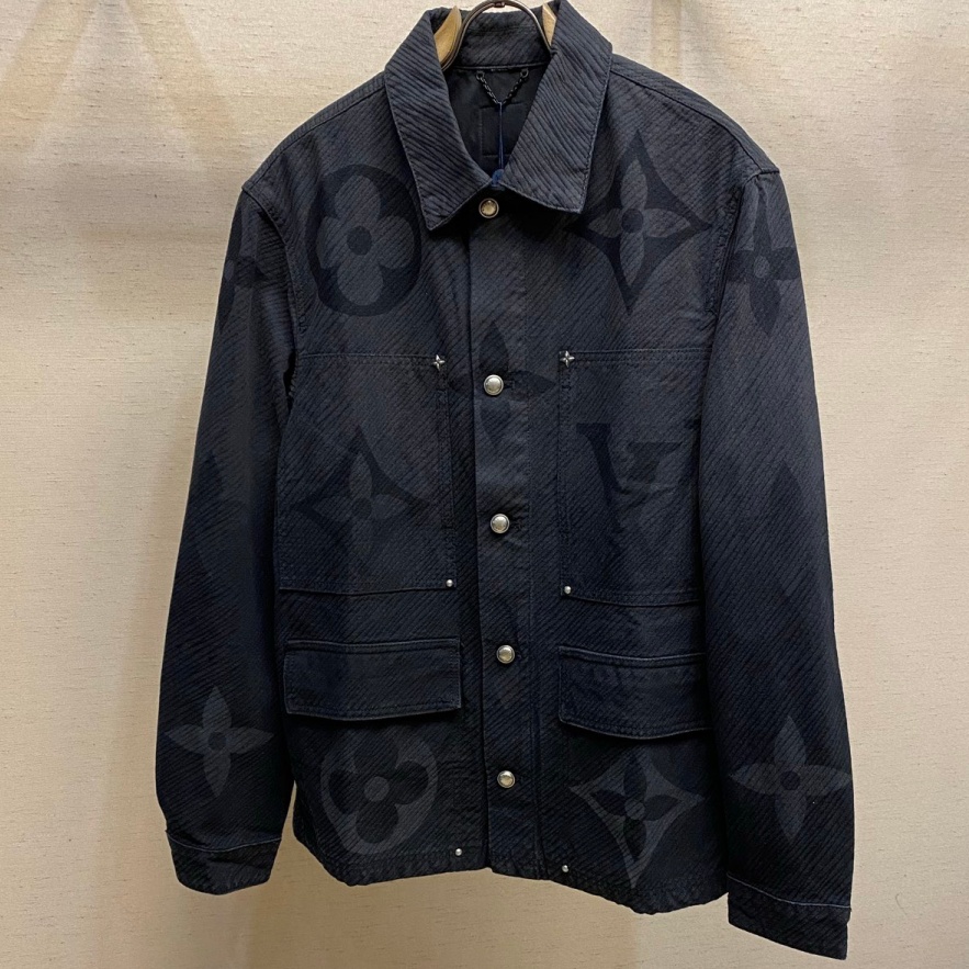 [홍콩명품.LOUIS VUITTON] 루이비통 2025 남성용 청자켓 LV2430 HD 홍콩명품의류,구매대행,온라인명품