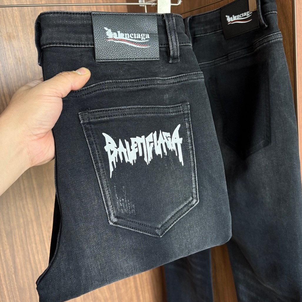 [홍콩명품.BALENCIAGA] 발렌시아가 2025 남성용 청바지 BL1302 PD 홍콩명품의류,구매대행,온라인명품