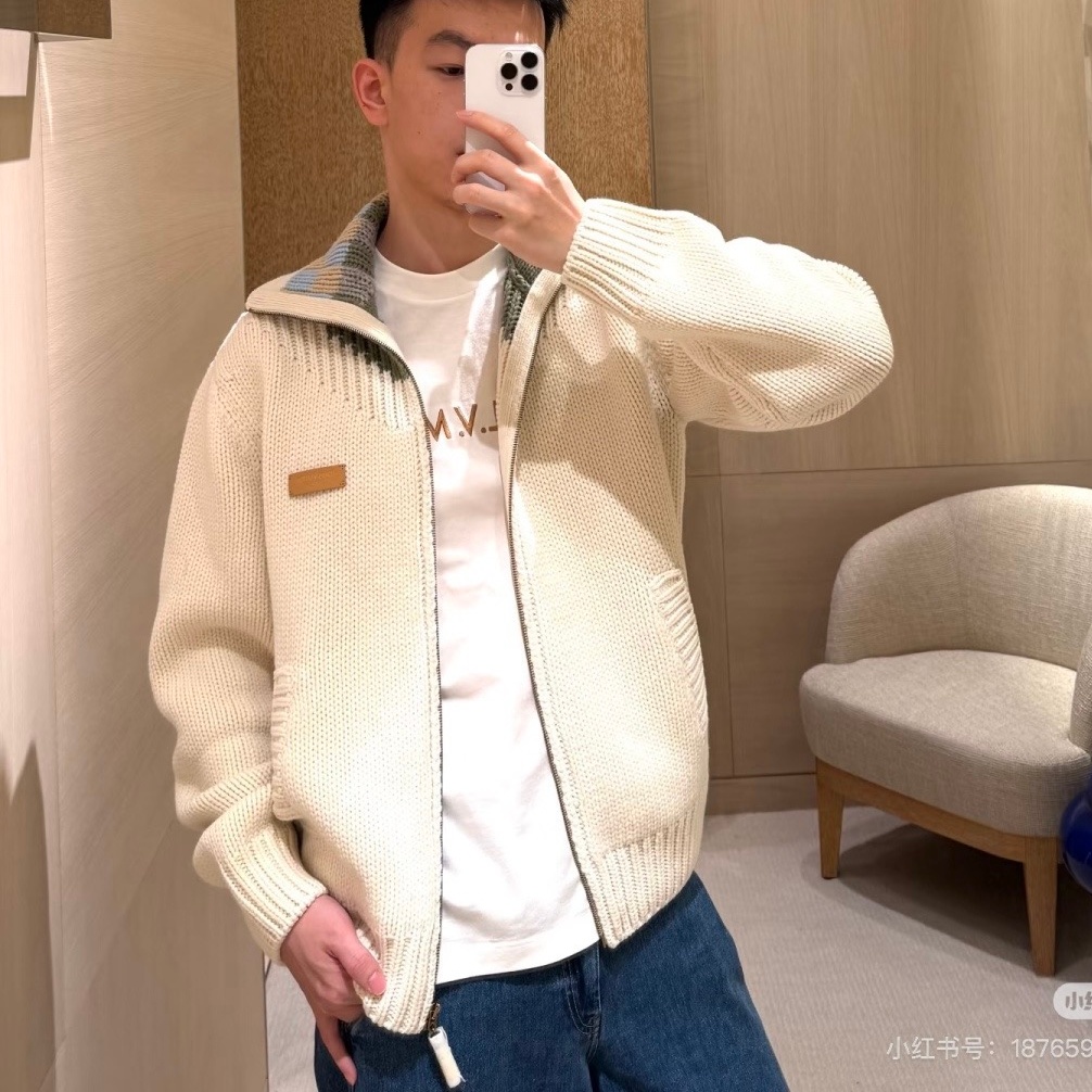 [홍콩명품.LOUIS VUITTON] 루이비통 2025 남성용 울가디건 LV2468 HD 홍콩명품의류,구매대행,온라인명품