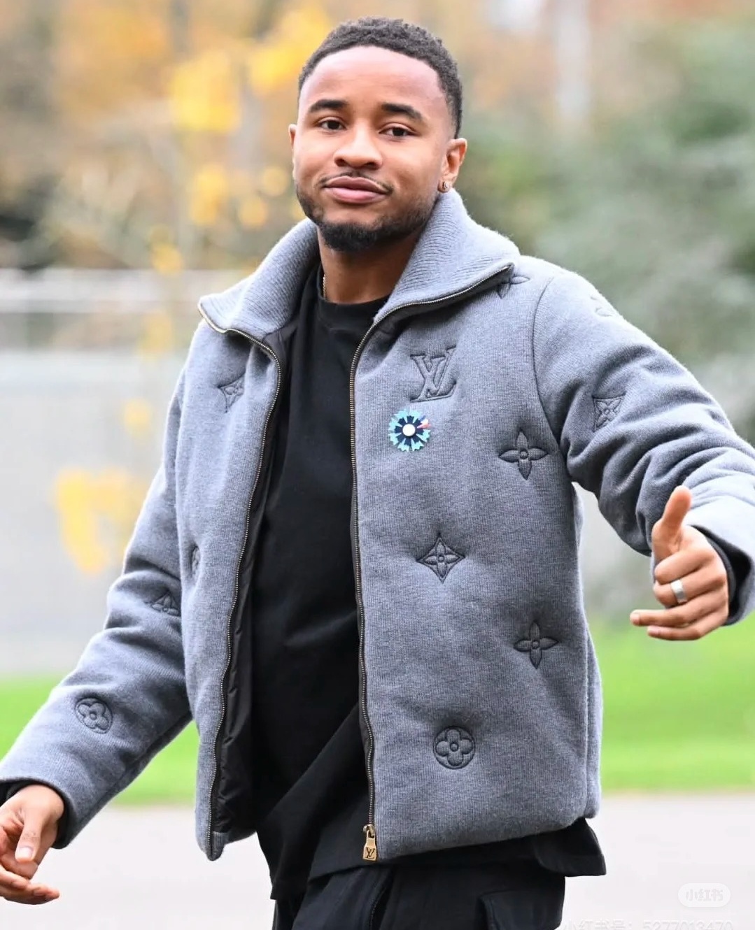 [홍콩명품.LOUIS VUITTON] 루이비통 25SS 로고 모노그램 하이넥 솜패딩 자켓 LV2470 HD 홍콩명품의류,구매대행,온라인명품