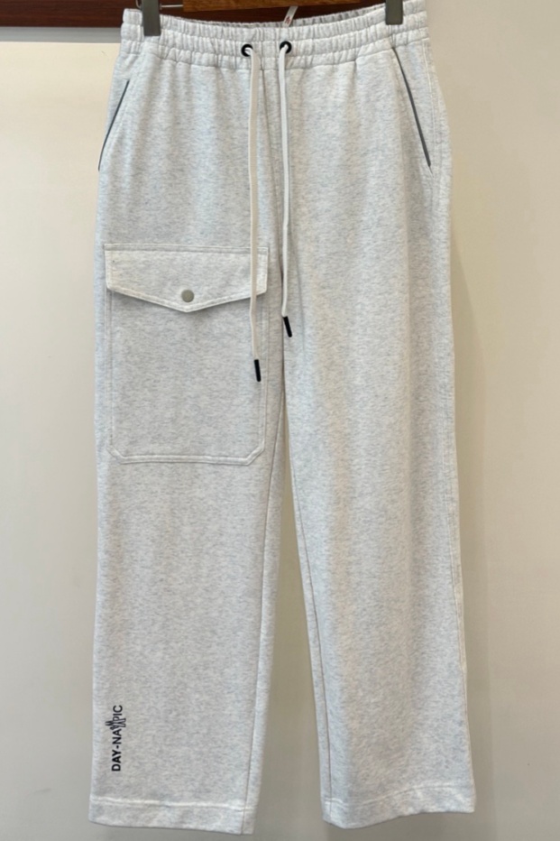 [홍콩명품.MONCLER] 몽클레어 2025 남성용 바지 MQ1558 HD 홍콩명품의류,구매대행,온라인명품