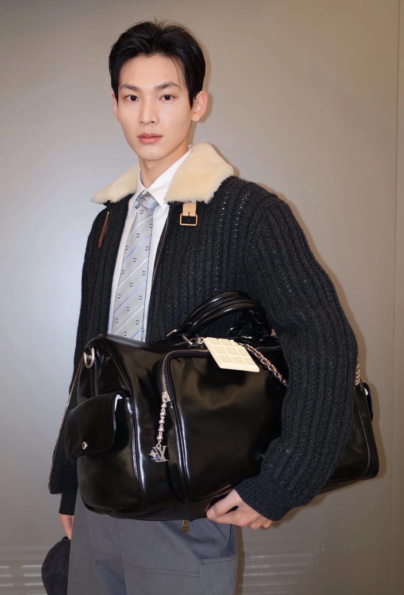 [홍콩명품.LOUIS VUITTON] 루이비통 2026 남성용 캐시미어+울자켓 LV2530 HD 홍콩명품의류,구매대행,온라인명품