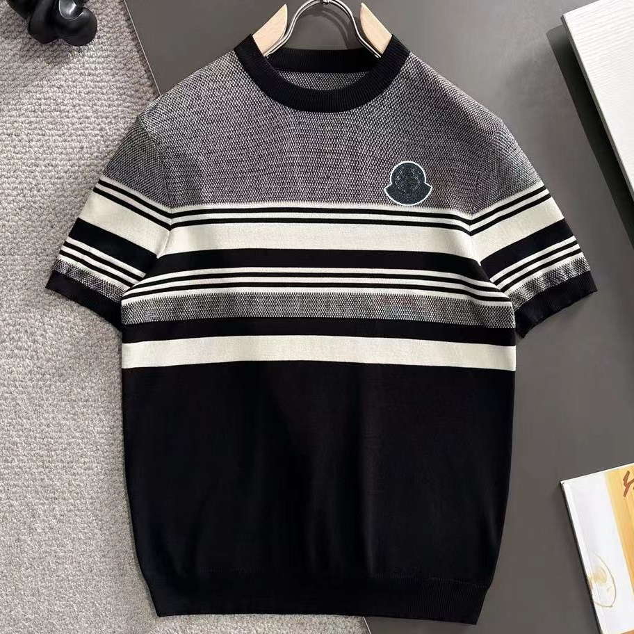 [홍콩명품.MONCLER] 몽클레어 2026 남성용 니트반팔 MQ1624 PD 홍콩명품의류,구매대행,온라인명품