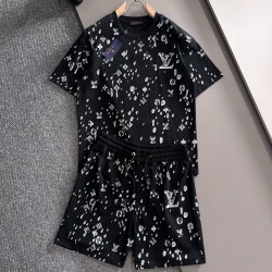[홍콩명품.LOUIS VUITTON] 루이비통 2026 남성용 반팔세트 LV3270 PD 홍콩명품의류,구매대행,온라인명품