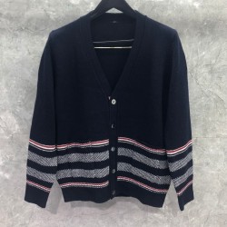 [홍콩명품.THOM BROWNE ] 톰 브라운 2026 남성용 니트가디건 TB1520 PD 홍콩명품의류,구매대행,온라인명품