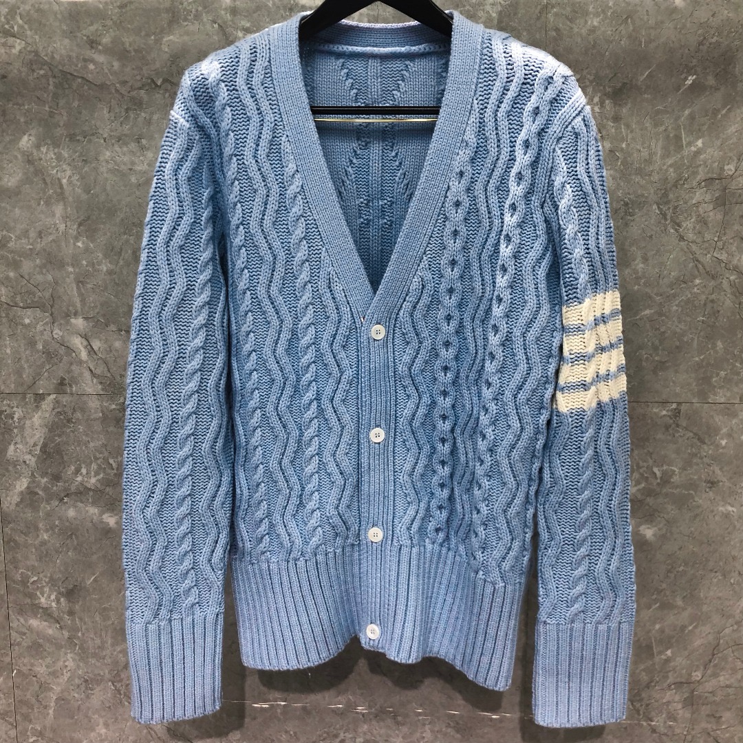 [홍콩명품.THOM BROWNE ] 톰 브라운 2026 남성용 니트가디건 TB1524 PD 홍콩명품의류,구매대행,온라인명품