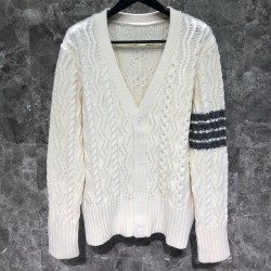 [홍콩명품.THOM BROWNE ] 톰 브라운 2026 남성용 니트가디건 TB1526 PD 홍콩명품의류,구매대행,온라인명품