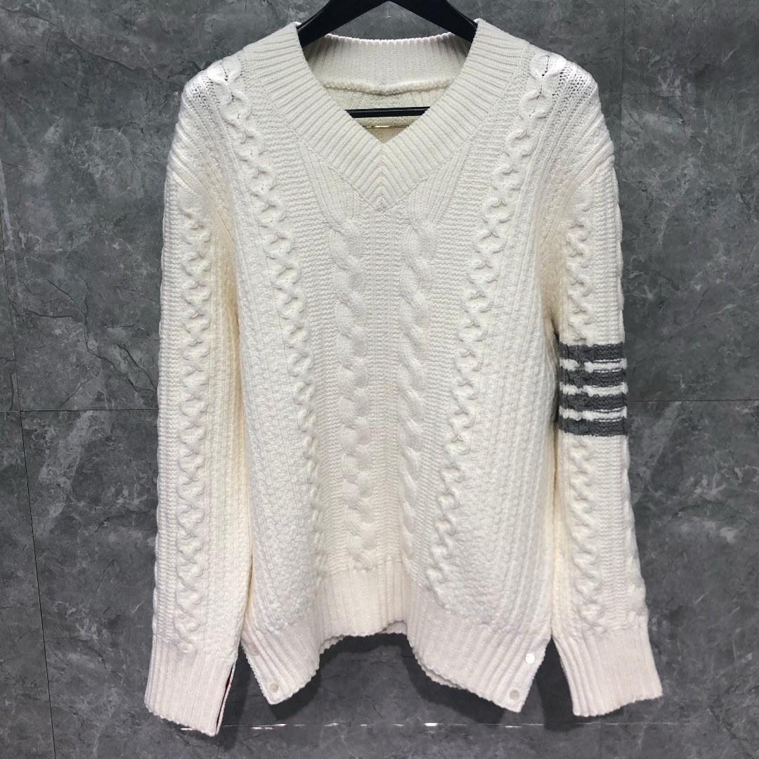 [홍콩명품.THOM BROWNE ] 톰 브라운 2026 남성용 니트풀오버 TB1531 PD 홍콩명품의류,구매대행,온라인명품