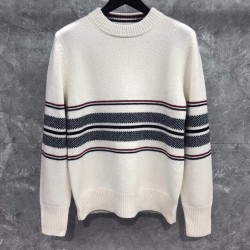 [홍콩명품.THOM BROWNE ] 톰 브라운 2026 남성용 니트풀오버 TB1533 PD 홍콩명품의류,구매대행,온라인명품