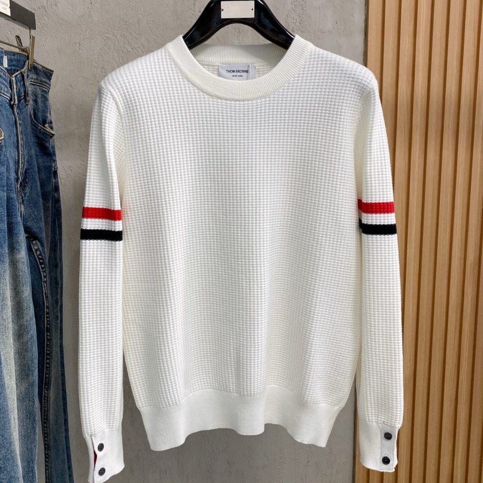 [홍콩명품.THOM BROWNE ] 톰 브라운 2026 남성용 니트풀오버 TB1555 PD 홍콩명품의류,구매대행,온라인명품