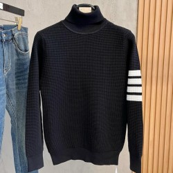 [홍콩명품.THOM BROWNE ] 톰 브라운 2026 남성용 니트풀오버 TB1567 PD 홍콩명품의류,구매대행,온라인명품