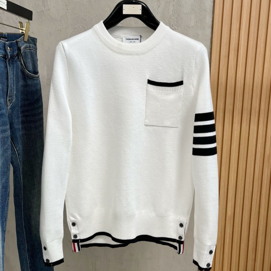 [홍콩명품.THOM BROWNE ] 톰 브라운 2026 남성용 니트풀오버 TB1568 PD 홍콩명품의류,구매대행,온라인명품