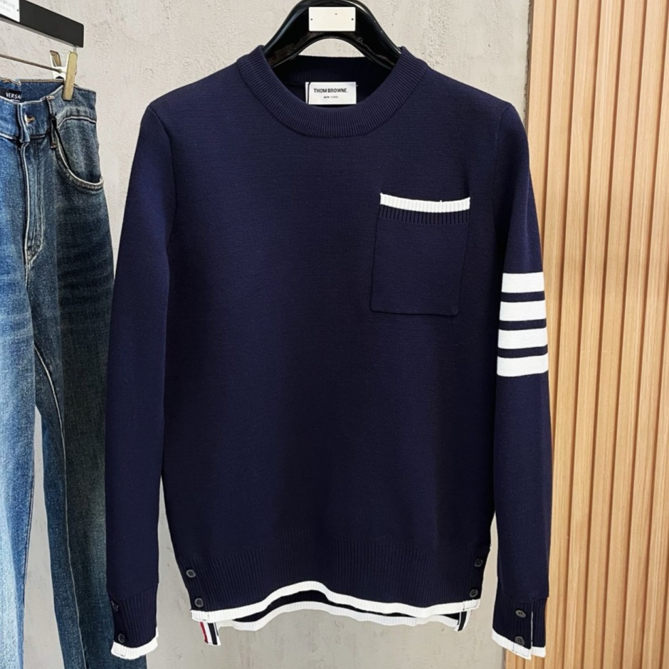 [홍콩명품.THOM BROWNE ] 톰 브라운 2026 남성용 니트풀오버 TB1570 PD 홍콩명품의류,구매대행,온라인명품