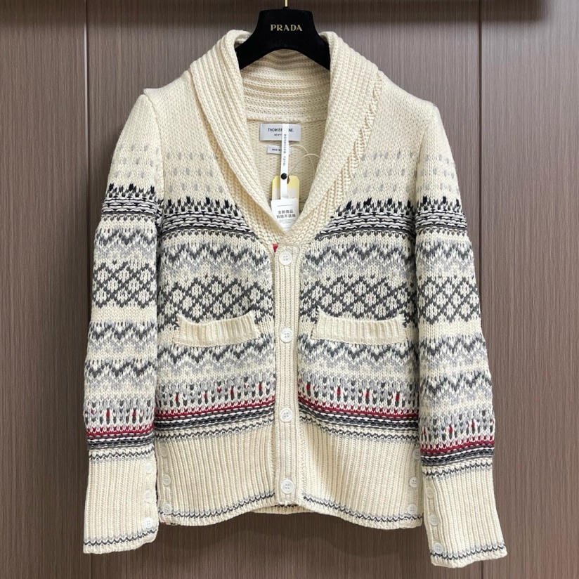 [홍콩명품.THOM BROWNE ] 톰 브라운 2026 남성용 울가디건 TB1572 PD 홍콩명품의류,구매대행,온라인명품