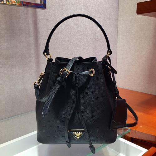 프라다  트라이앵글 로고 버킷백 1BZ032-1  MX