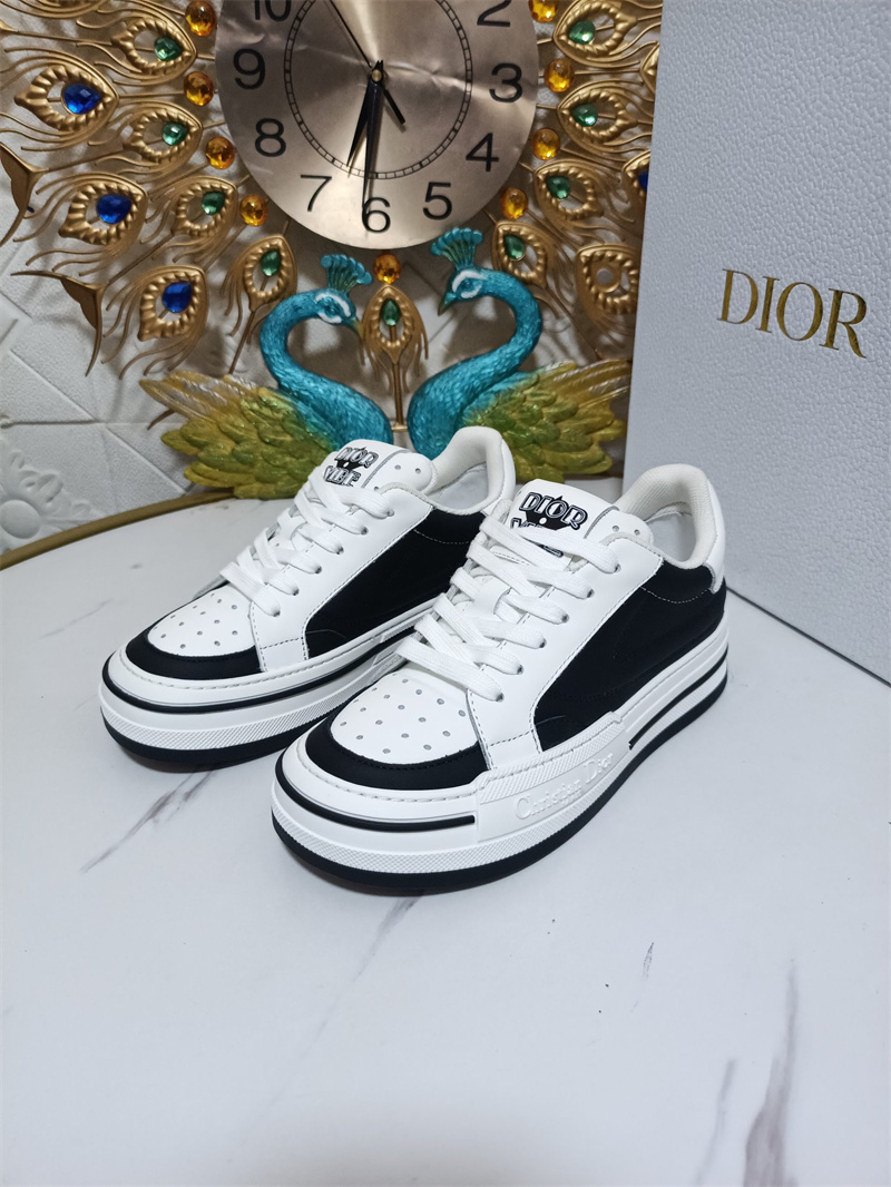 크리스챤 디올 2022 남여공용 스니커즈 CD066 TM-S