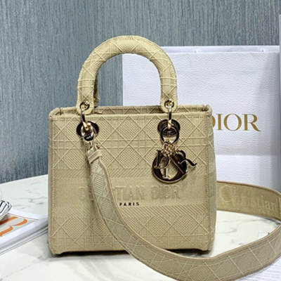 크리스챤 디올 미디움 레이디백   M0565 LI