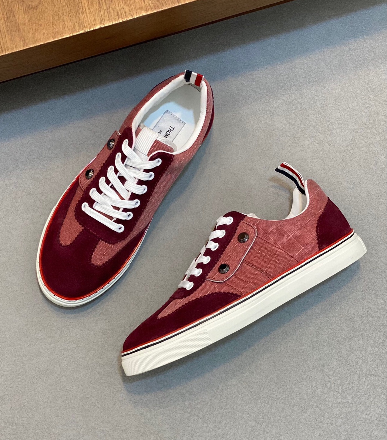 톰브라운 2024 남성용 스니커즈 TB033 SH-E