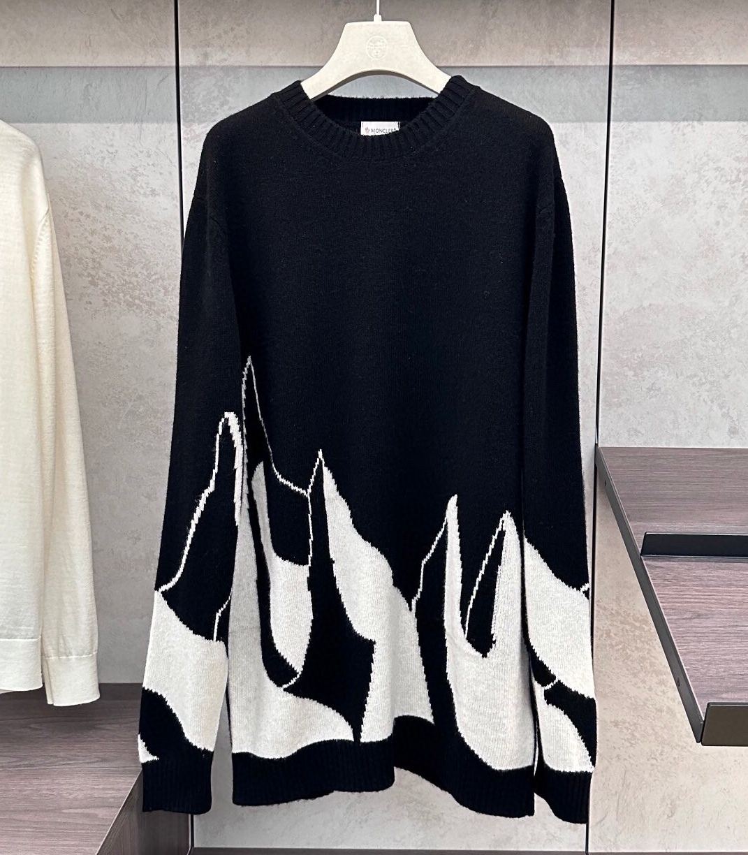 몽클레어 2025 남성용 울혼방  풀오버 MQ130 HD