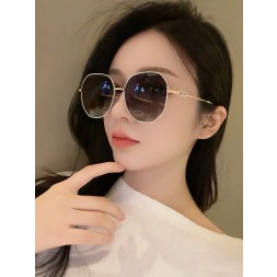 [홍콩명품.Christian Dior]크리스챤 디올  25SS 로고 연예인 여자 남자 선글라스 CD015 SG1-A 홍콩명품의류,구매대행,온라인명품