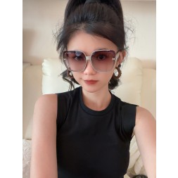 [홍콩명품.HERMES]에르메스  25SS 로고 연예인 여자 남자선글라스HM005 SG1-A 홍콩명품의류,구매대행,온라인명품
