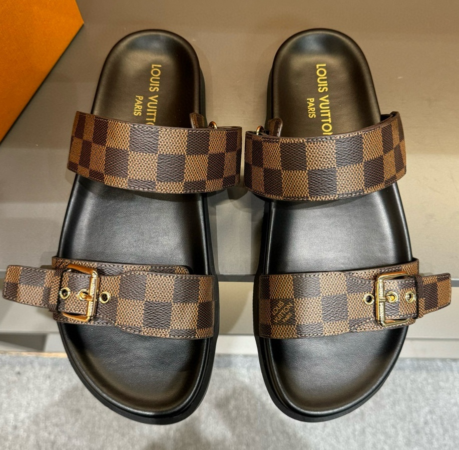 [홍콩명품.Louis Vuitton] 루이비통 2025 남성용 슬리퍼 LV744 SH-E 홍콩명품의류,구매대행,온라인명품