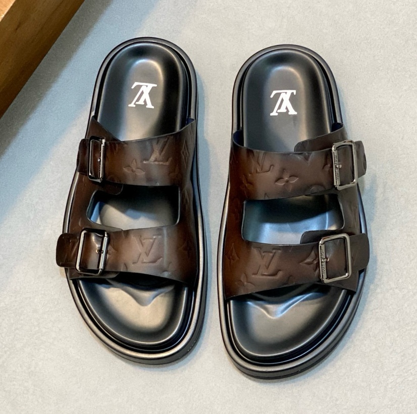 [홍콩명품.Louis Vuitton] 루이비통 2025 남성용 슬리퍼 LV749 SH-E 홍콩명품의류,구매대행,온라인명품