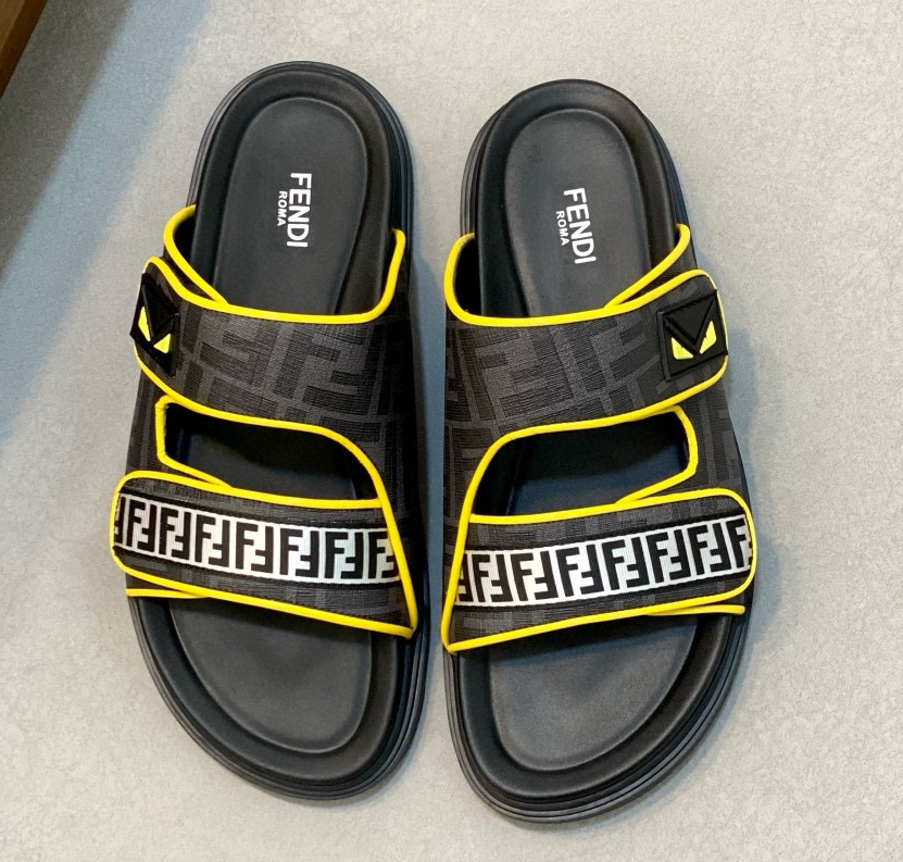 [홍콩명품.FENDI] 펜디 2025 남성용 슬리퍼 FD125 SH-E 홍콩명품의류,구매대행,온라인명품