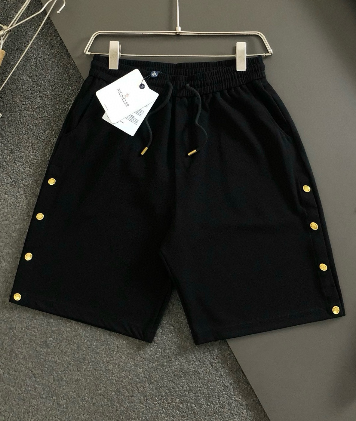 [홍콩명품.MONCLER] 몽클레어 2025 남성용 반바지 MQ1293 YB 2컬러 홍콩명품의류,구매대행,온라인명품