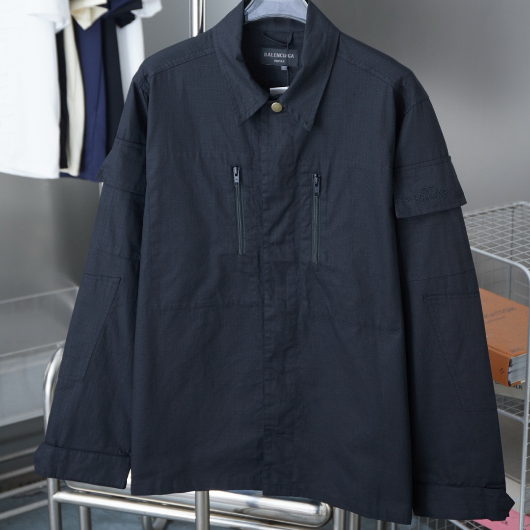 [홍콩명품.BALENCIAGA] 발렌시아가 2025 남성용 자켓 BL1255 ZW 홍콩명품의류,구매대행,온라인명품