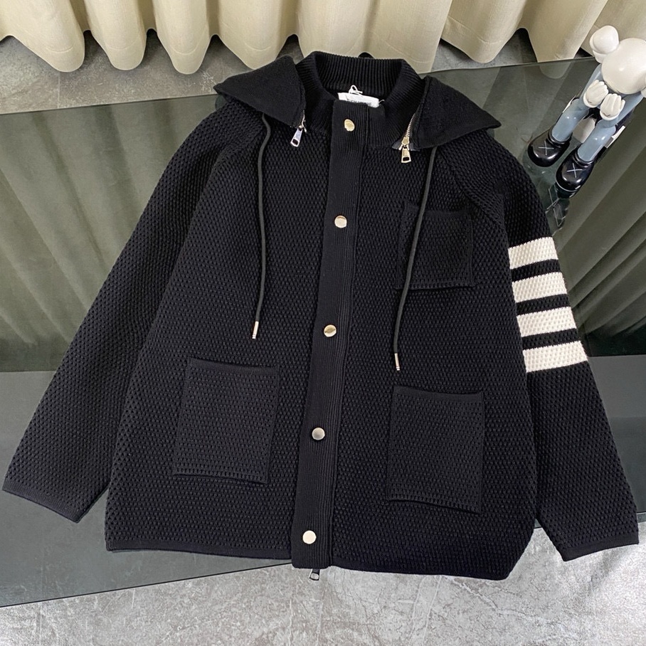 [홍콩명품.THOM BROWNE ] 톰 브라운 2025 남성용 니트 자켓  TB1232 ZW 홍콩명품의류,구매대행,온라인명품