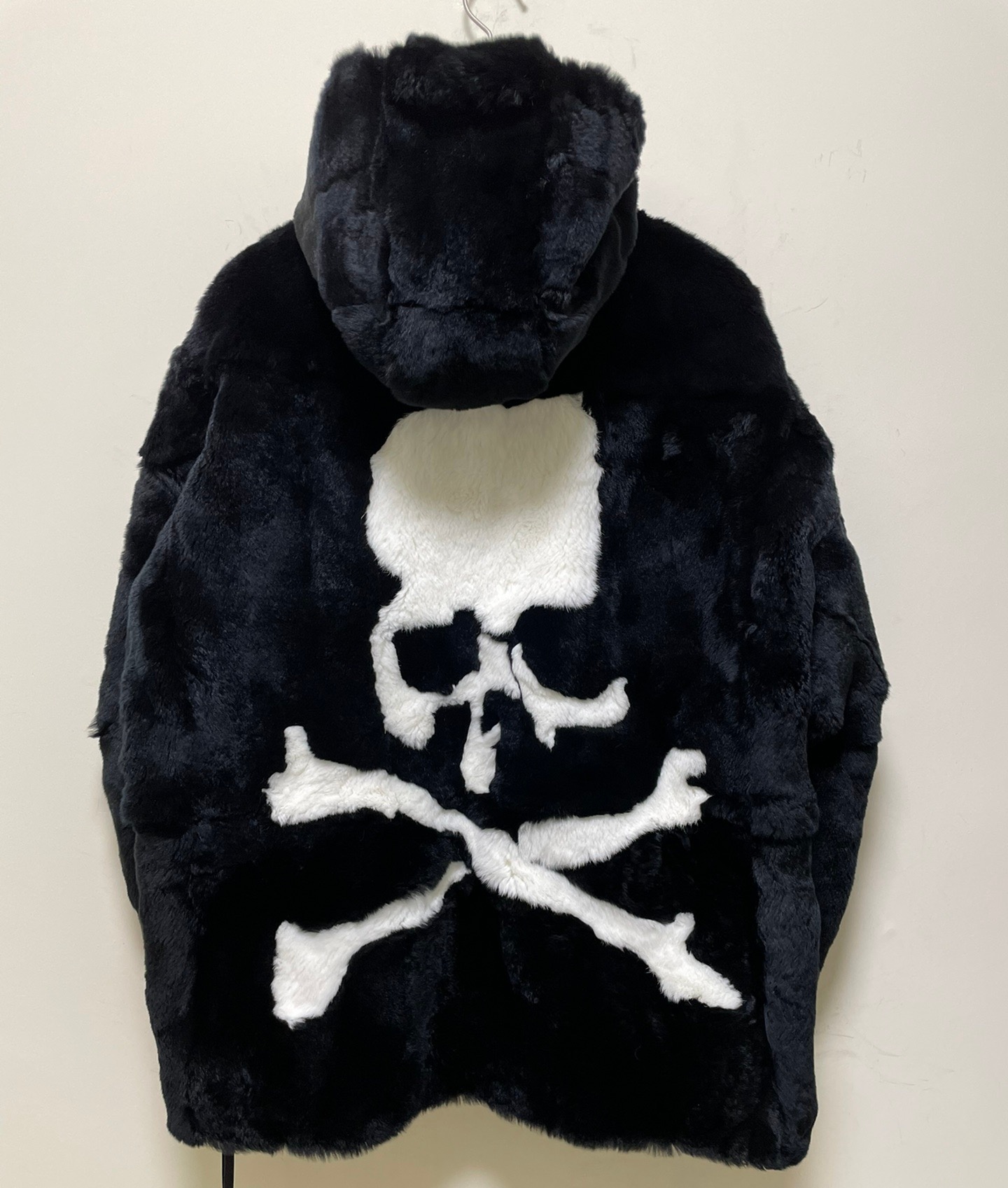 [홍콩명품.MAISON MARGIELA] 메종마르지엘라 2025 남성용 모피일체 토끼털가죽 MM081 HD 홍콩명품의류,구매대행,온라인명품