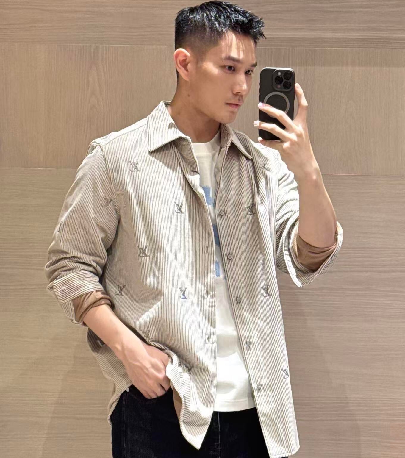 {홍콩명품.LOUIS VUITTON] 루이비통 2025 남성용 셔츠 LV208 HD 홍콩명품의류,구매대행,온라인명품