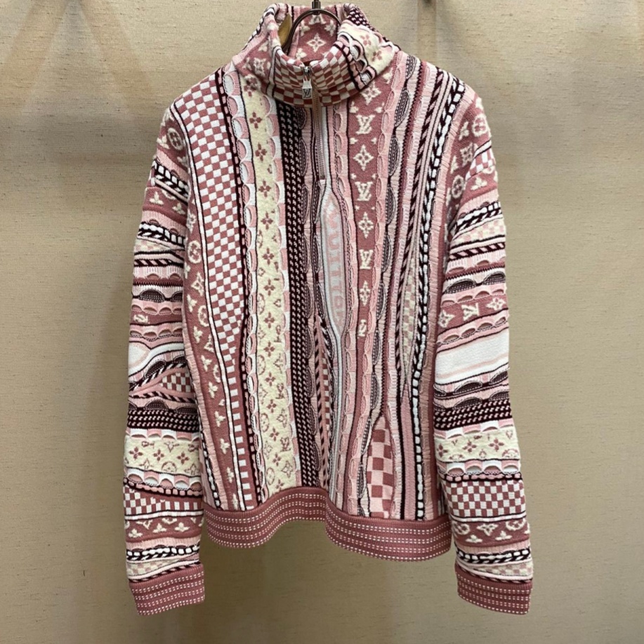 [홍콩명품.LOUIS VUITTON] 루이비통 2025 남성용 니트풀오버 LV2143 HD 홍콩명품의류,구매대행,온라인명품