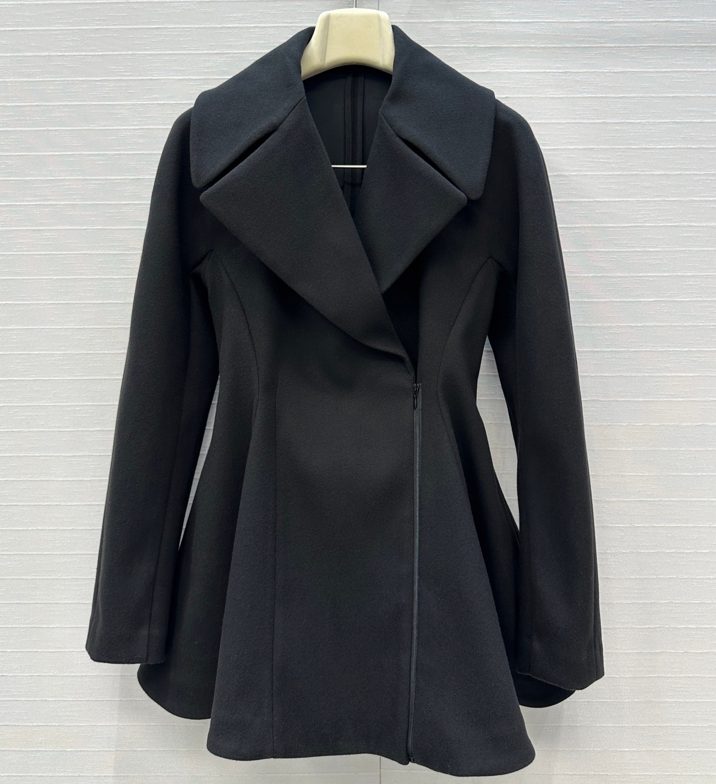 [홍콩명품.ALAIA] 알라이아 2025 여성용 코트 WA5825 JS 홍콩명품의류,구매대행,온라인명품