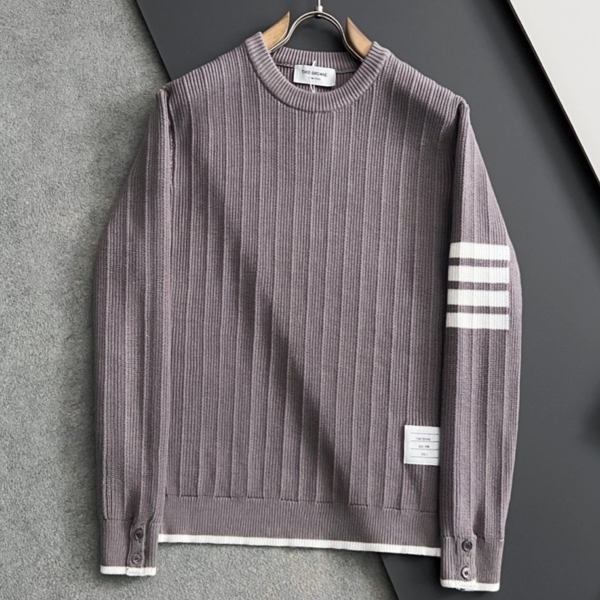 [홍콩명품.THOM BROWNE ] 톰 브라운 2025 남성용 니트 풀오버 TB1289 YB 홍콩명품의류,구매대행,온라인명품