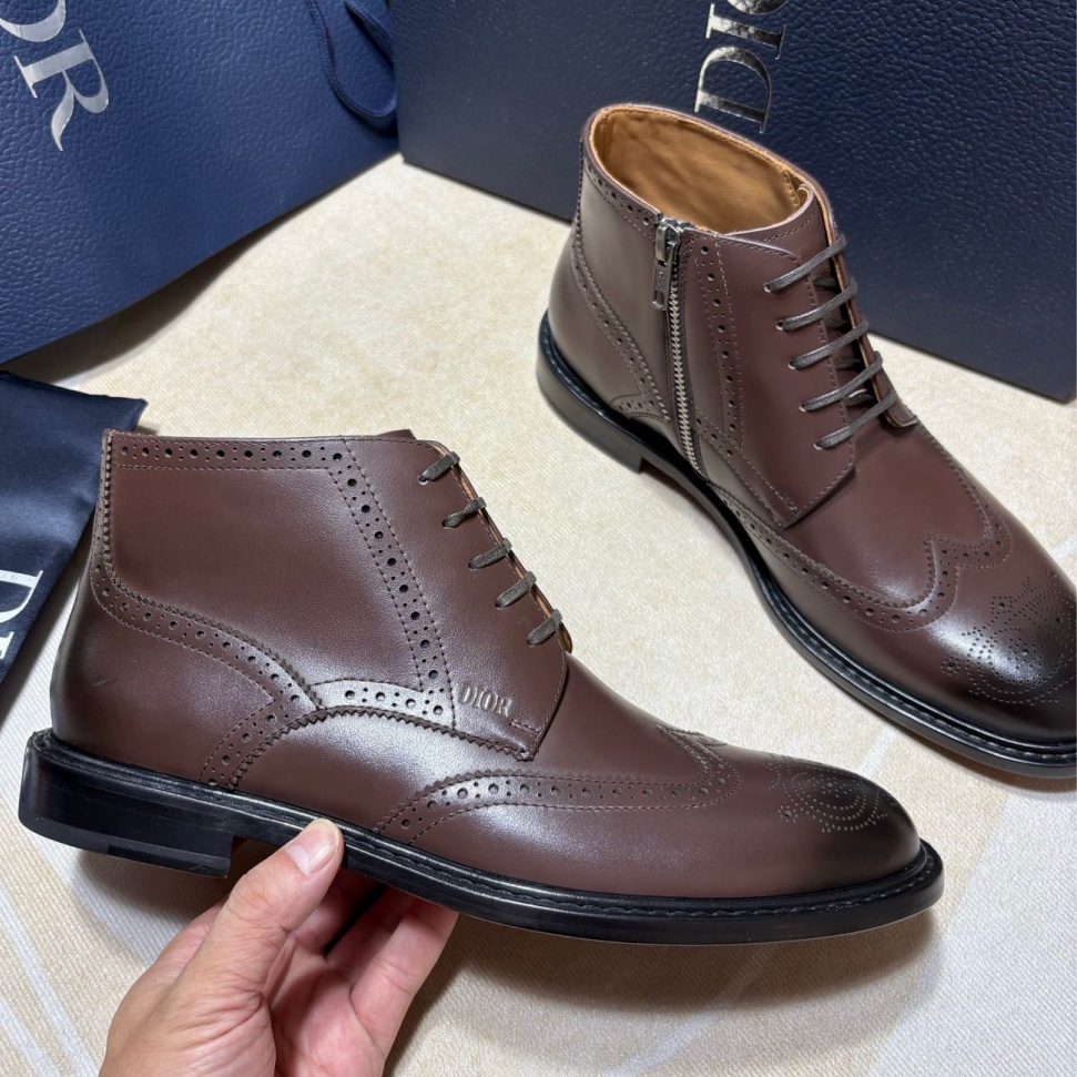 [홍콩명품.Christian Dior ] 크리스챤 디올 2025 남성용 앵글부츠 CD260 SH-E 홍콩명품의류,구매대행,온라인명품