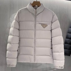 [홍콩명품.PRADA] 프라다 2025 남성용 덕다운 패딩 PD1488 HD 홍콩명품의류,구매대행,온라인명품