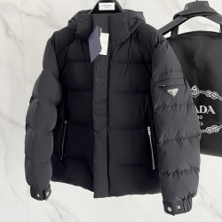 [홍콩명품.PRADA] 프라다 2025 남성용 덕다운 패딩 PD1490 HD 홍콩명품의류,구매대행,온라인명품
