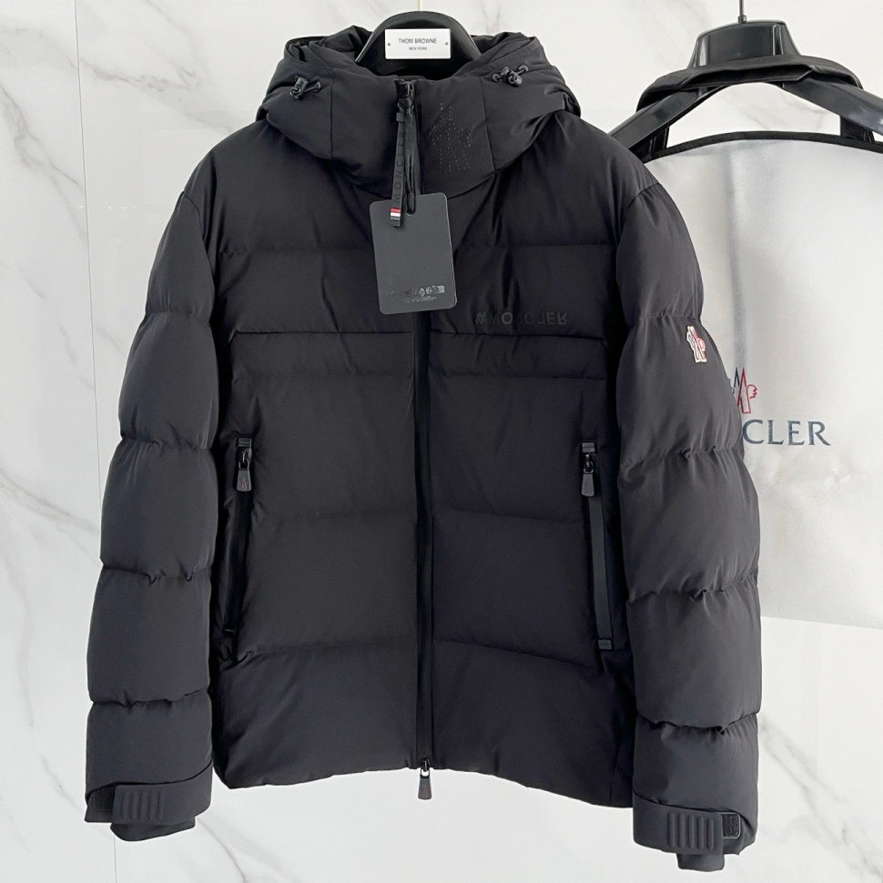 [홍콩명품.MONCLER] 몽클레어 2025 남성용 덕다운 패딩자켓 MQ1430 YB 홍콩명품의류,구매대행,온라인명품