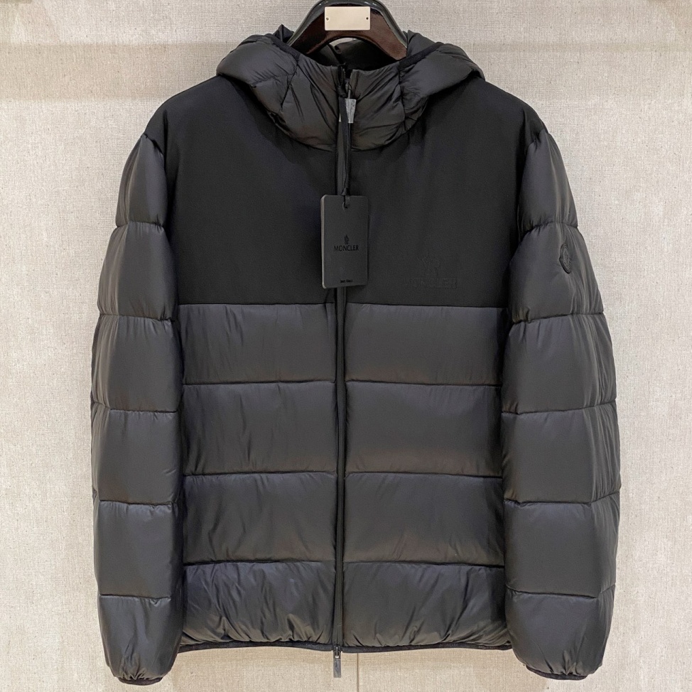 [홍콩명품.MONCLER] 몽클레어 2025 남성용 덕다운 패딩자켓 MQ1490 YB 홍콩명품의류,구매대행,온라인명품