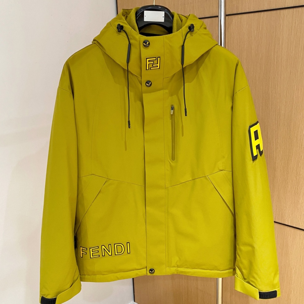 [홍콩명품,FENDI] 펜디 2025 남성용 구스다운 패딩자켓 FD645 YB 홍콩명품의류,구매대행,온라인명품