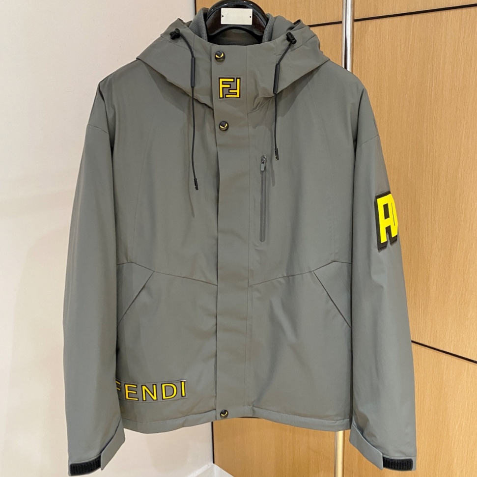 [홍콩명품,FENDI] 펜디 2025 남성용 구스다운 패딩자켓 FD646 YB 홍콩명품의류,구매대행,온라인명품