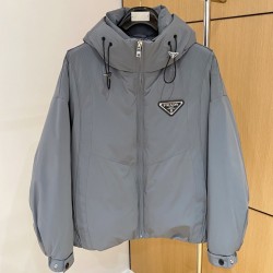 [홍콩명품.PRADA] 프라다 2025 남성용 구스다운 패딩 PD1538 YB 홍콩명품의류,구매대행,온라인명품