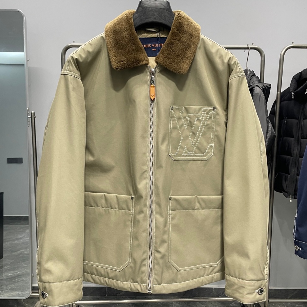 [홍콩명품.LOUIS VUITTON] 루이비통 2025 남성용 덕다운패딩 LV2252 YB 홍콩명품의류,구매대행,온라인명품