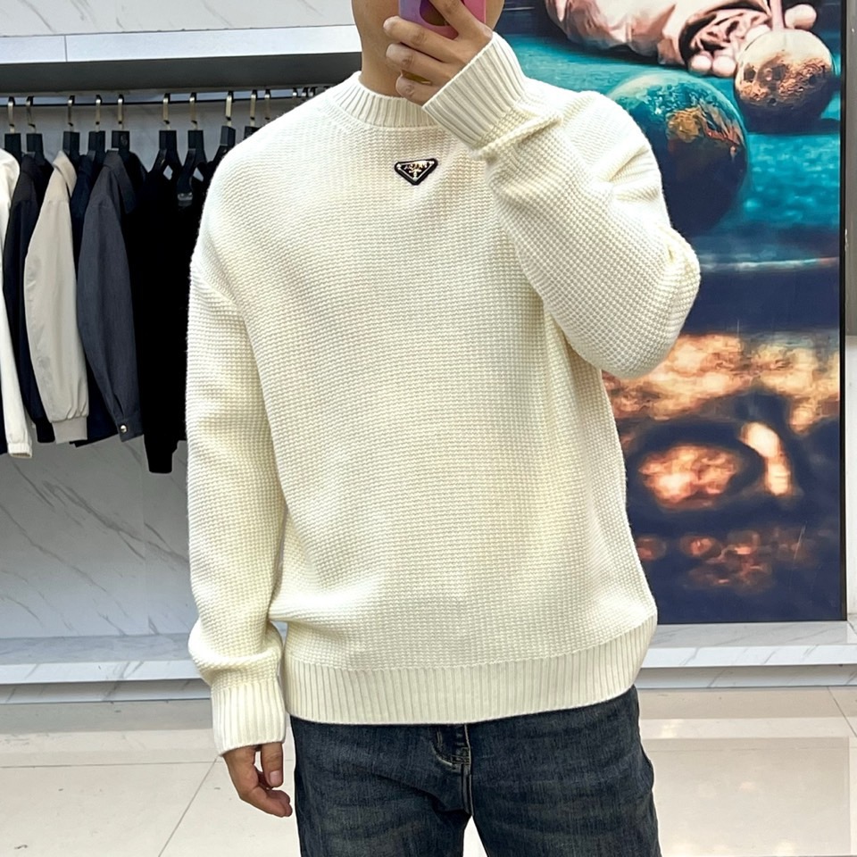 [홍콩명품.PRADA] 프라다 2025 남성용 니트풀오버 PD1547 PD 홍콩명품의류,구매대행,온라인명품
