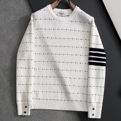 [홍콩명품.THOM BROWNE ] 톰 브라운 2025 남성용 니트 풀오버 TB1324 PD 홍콩명품의류,구매대행,온라인명품