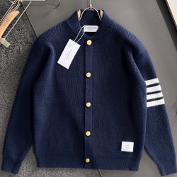 [홍콩명품.THOM BROWNE ] 톰 브라운 2025 남성용 울혼방 가디건 TB1331 PD 홍콩명품의류,구매대행,온라인명품
