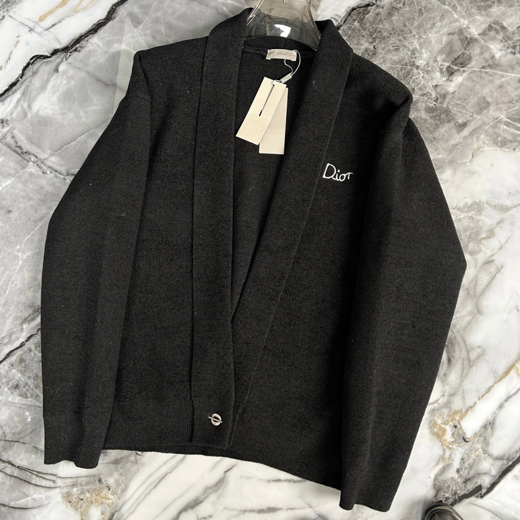 [홍콩명품.Christian Dior] 크리스챤 디올 2025 남성용 니트 가디건 CD1356 YB 홍콩명품의류,구매대행,온라인명품